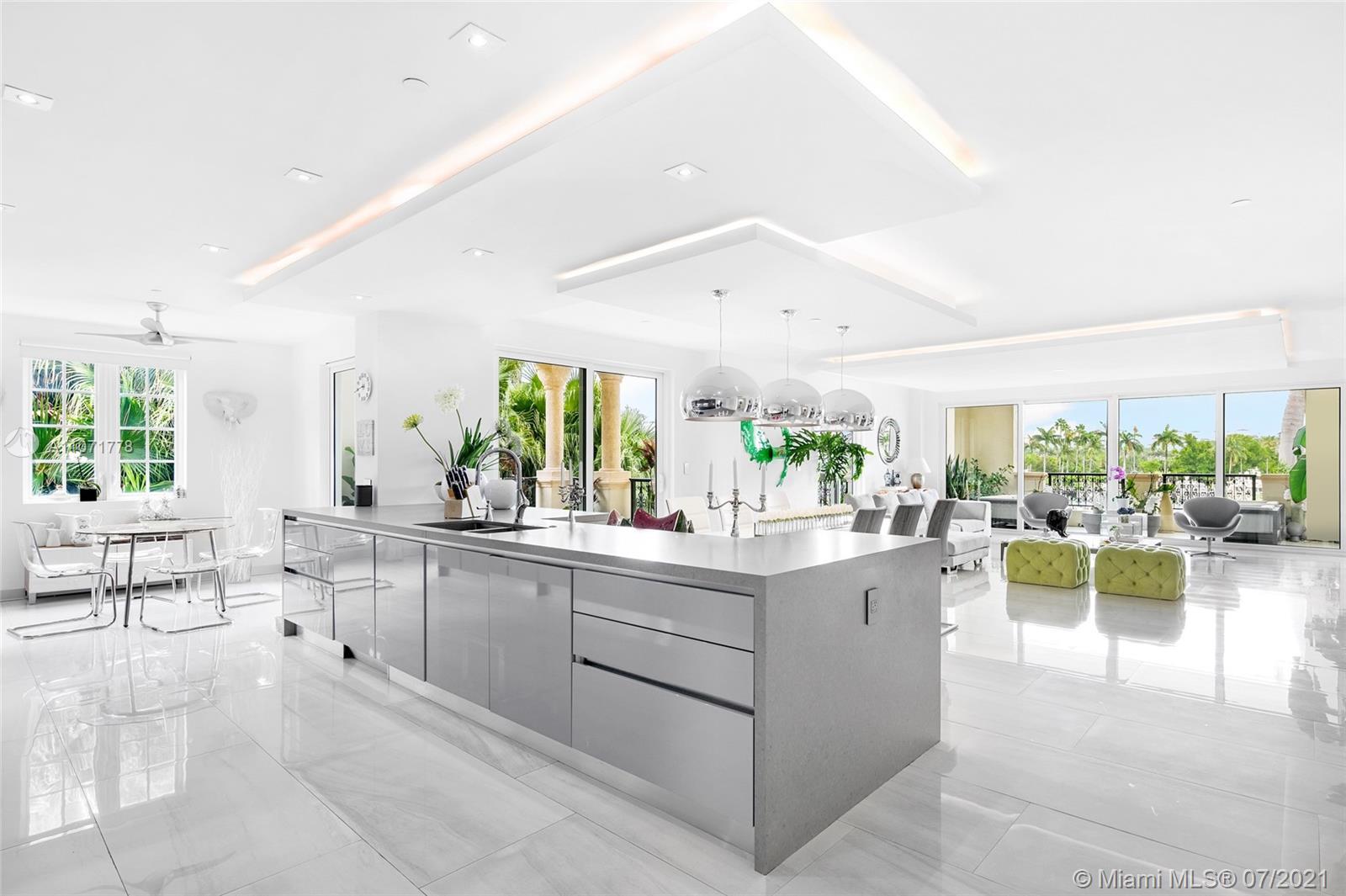 HARBORVIEW AT FISHER ISL - Residential