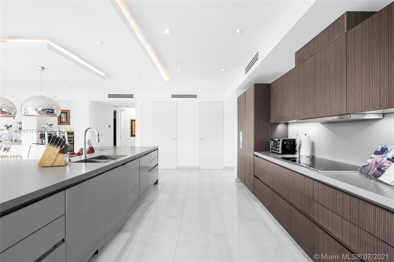 HARBORVIEW AT FISHER ISL - Residential