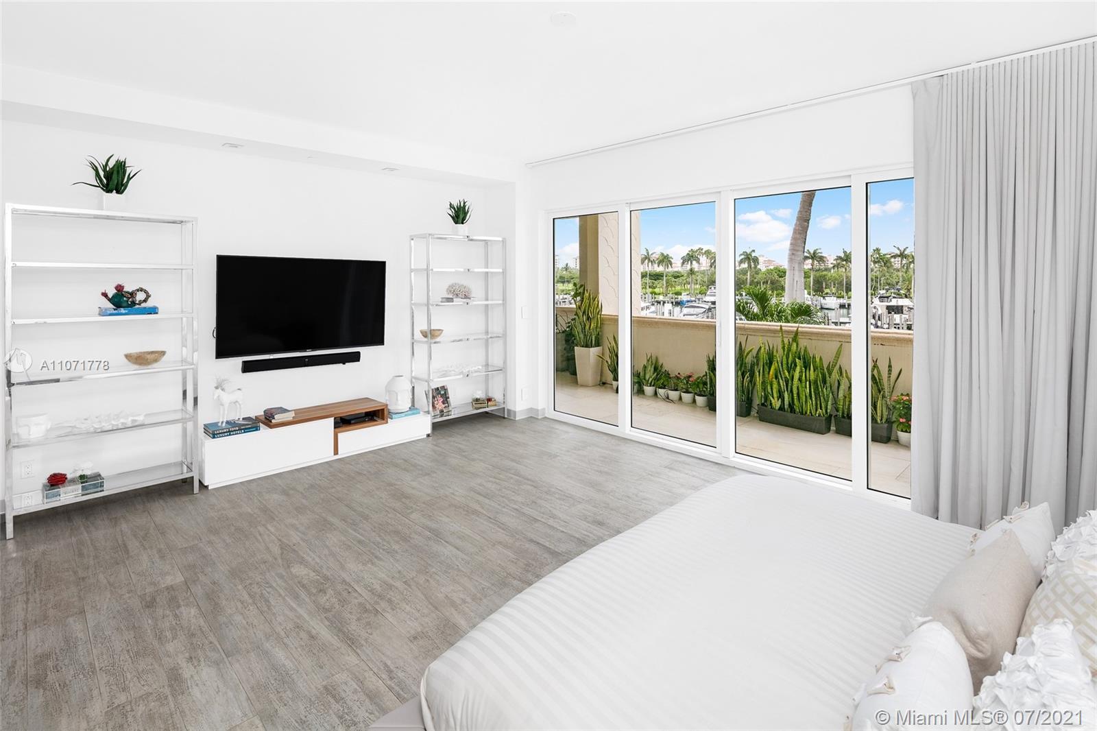 HARBORVIEW AT FISHER ISL - Residential