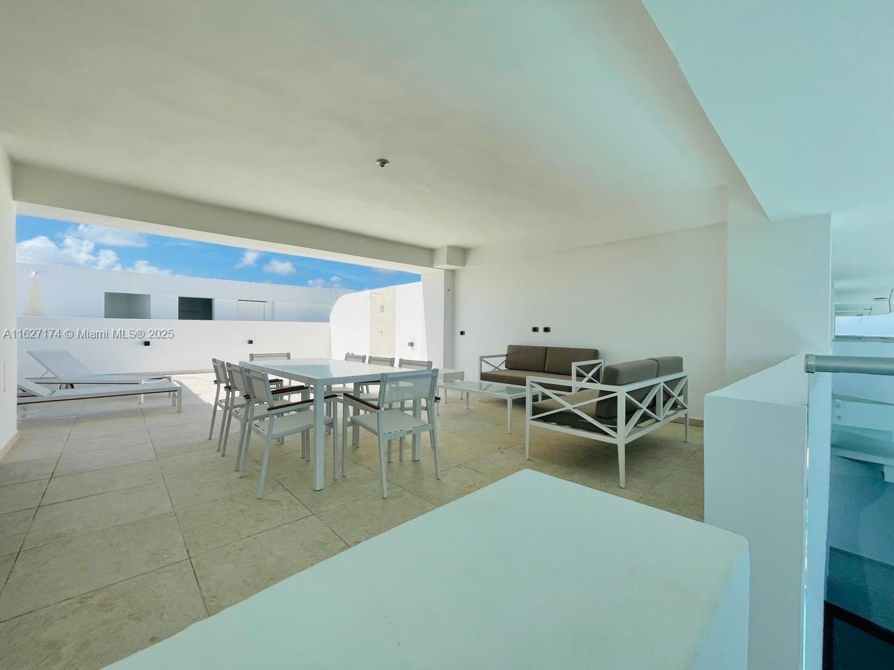 CANA ROCK STAR EDIFICIO - Residential