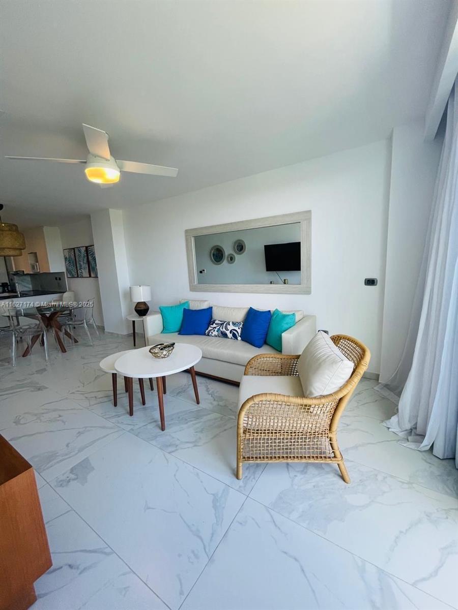 CANA ROCK STAR EDIFICIO - Residential