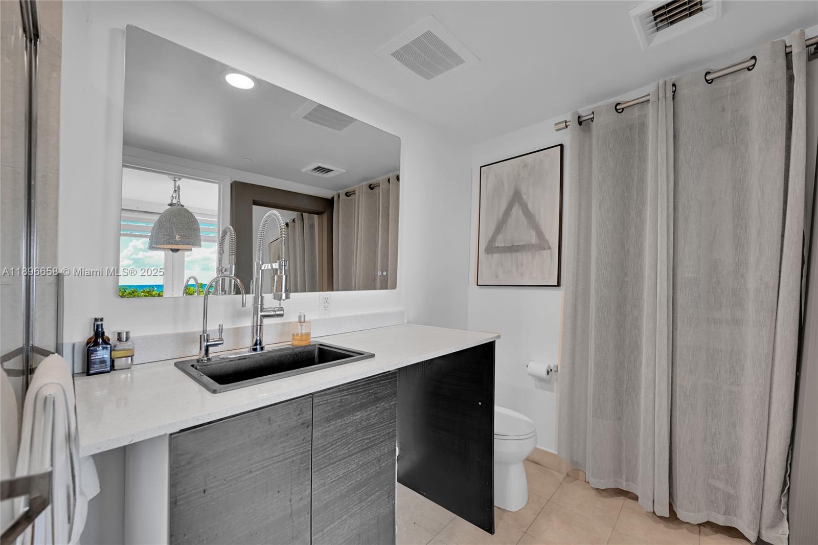 BEACH CLUB I - Residential