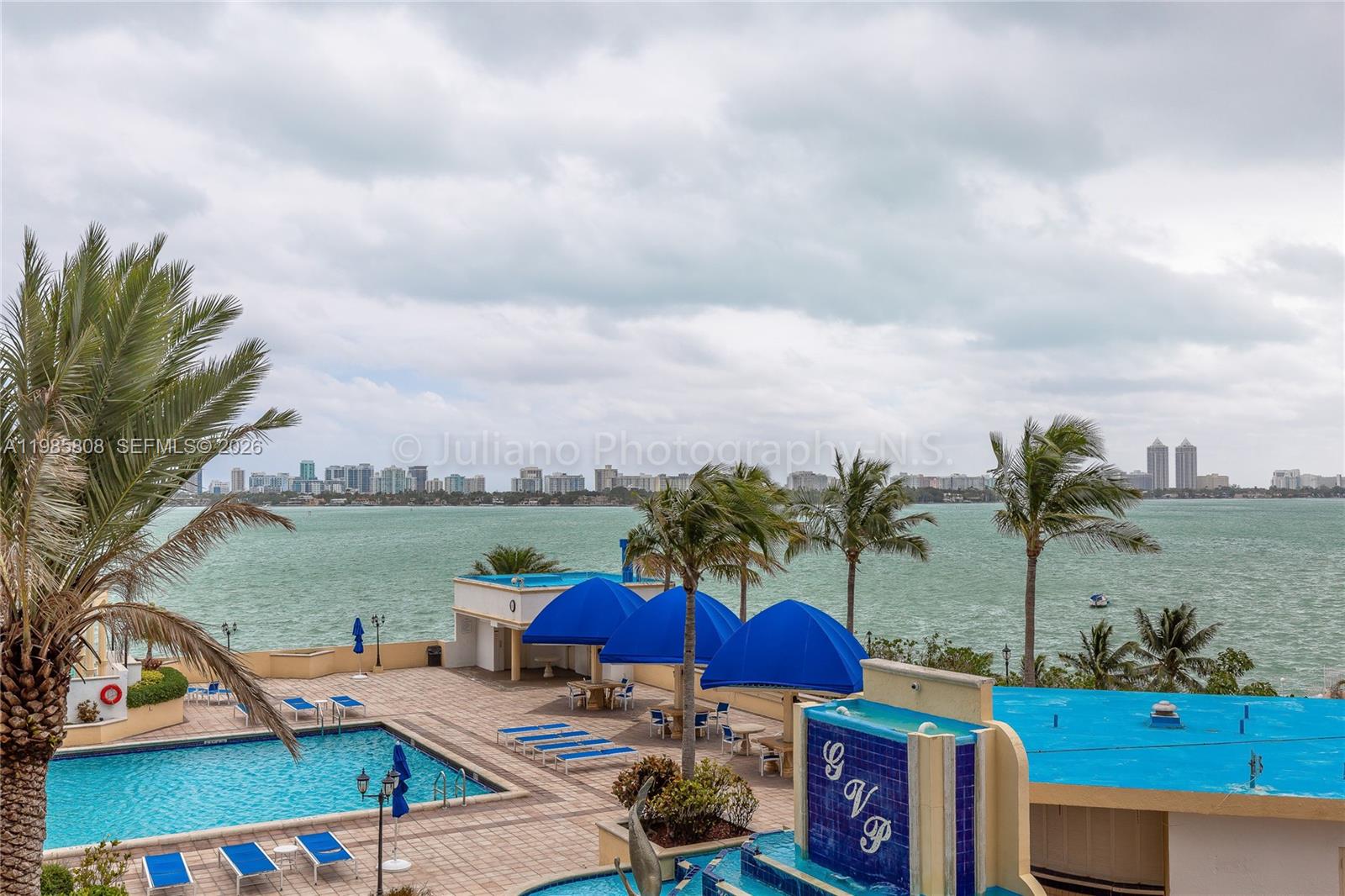 THE GRANDVIEW PALACE COND - Residential Lease