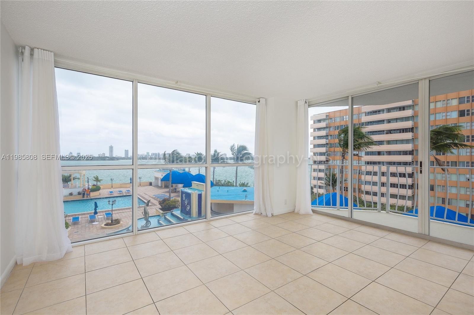 THE GRANDVIEW PALACE COND - Residential Lease