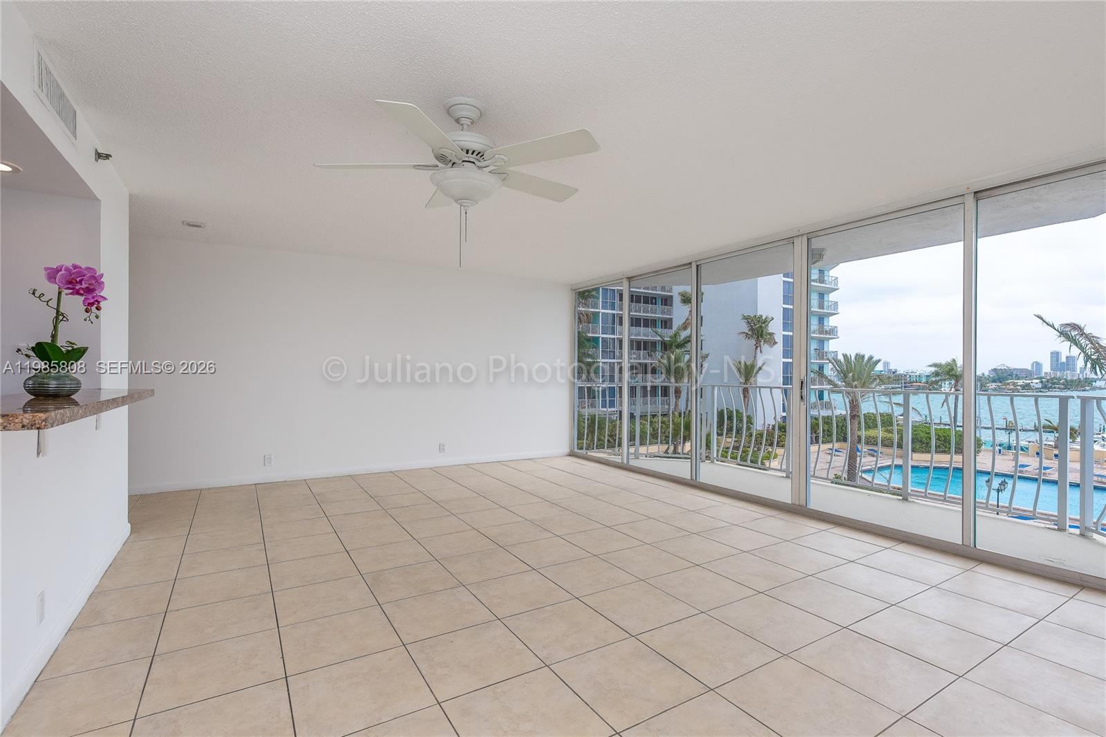 THE GRANDVIEW PALACE COND - Residential Lease