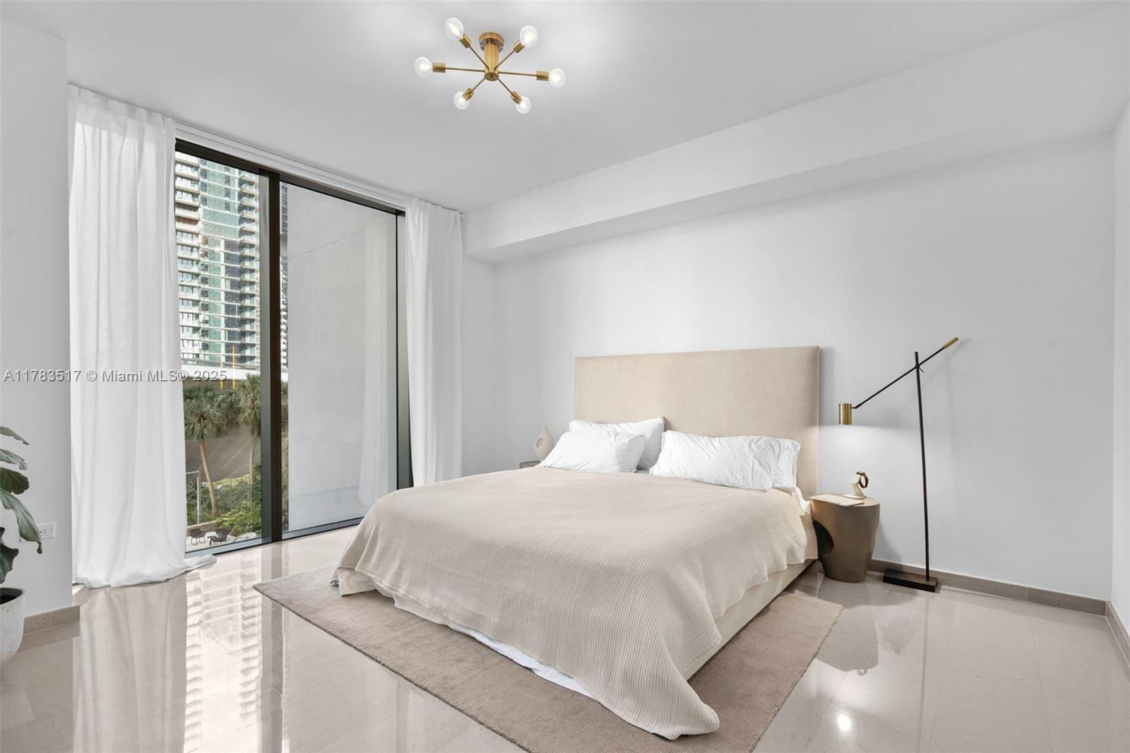RISE CONDO - Residential