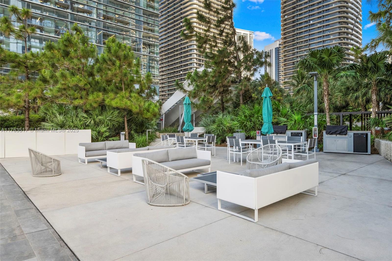 RISE CONDO - Residential