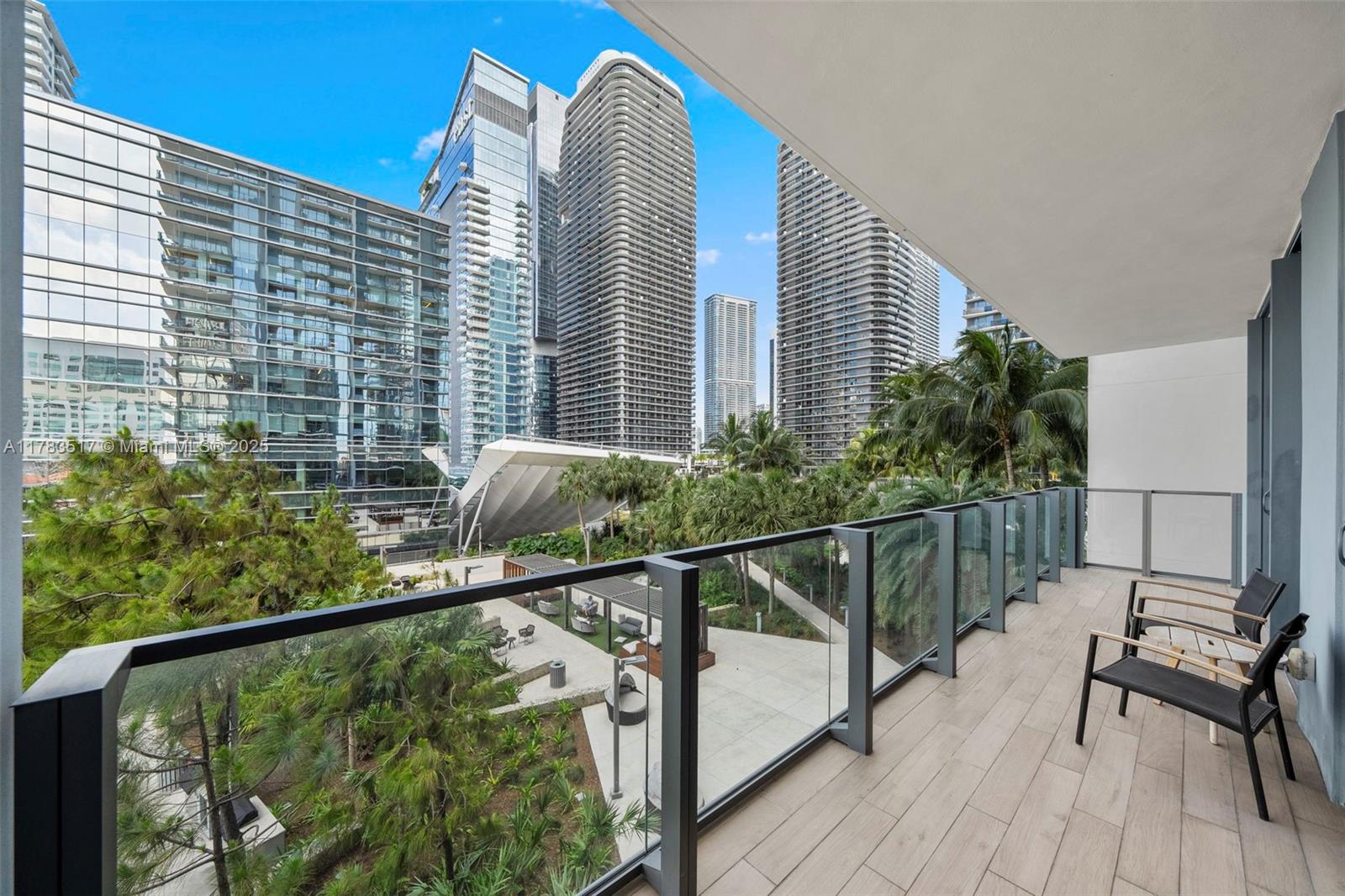 RISE CONDO - Residential