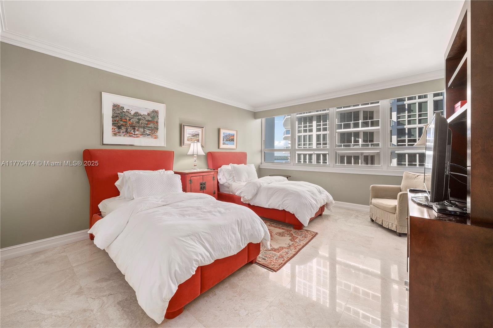 KENILWORTH CONDO - Residential