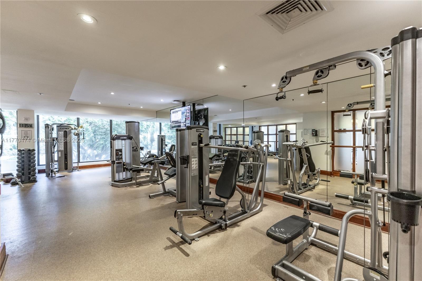 KENILWORTH CONDO - Residential