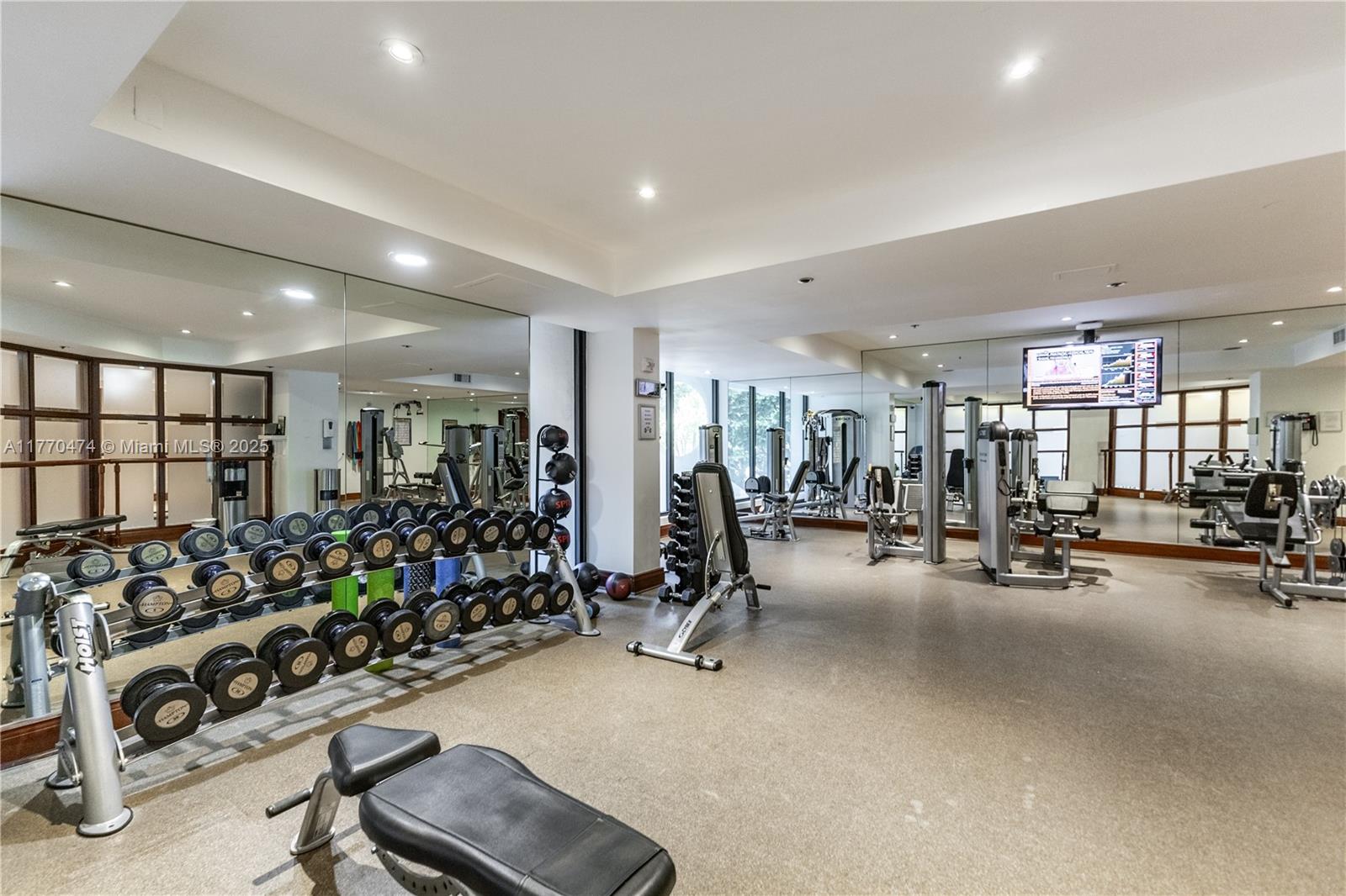 KENILWORTH CONDO - Residential