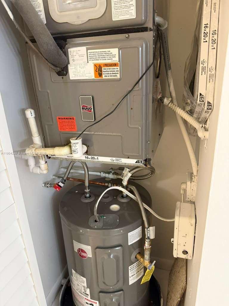 LAKESHORE AT UNIVERSITY P - Residential Lease