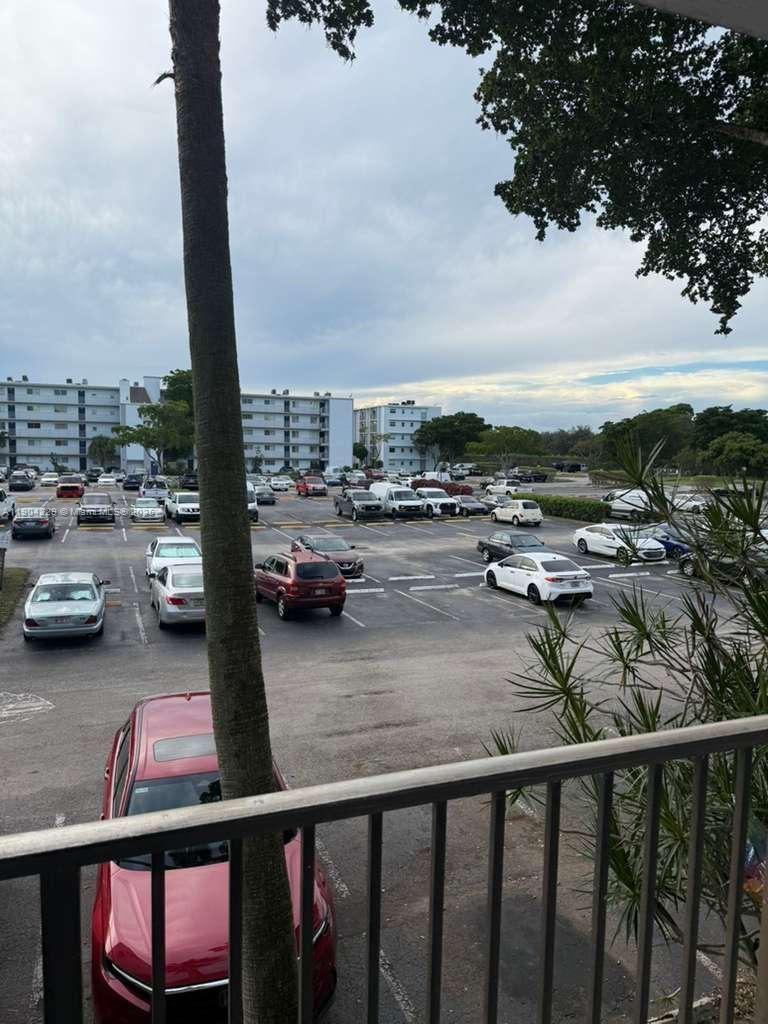 LAKESHORE AT UNIVERSITY P - Residential Lease