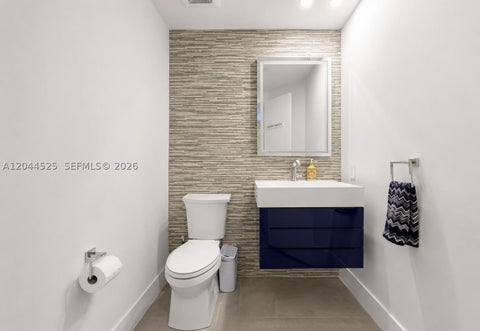 Tiny photo for 3802 NE 207th St #1101, Aventura, FL 33180 (MLS # A12044525)
