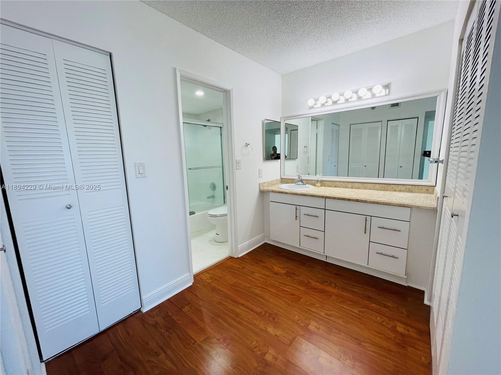 WATERVIEW CONDO - Residential Lease