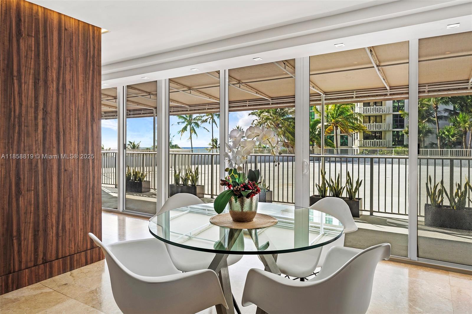 MAR-AZUL CONDO - Residential