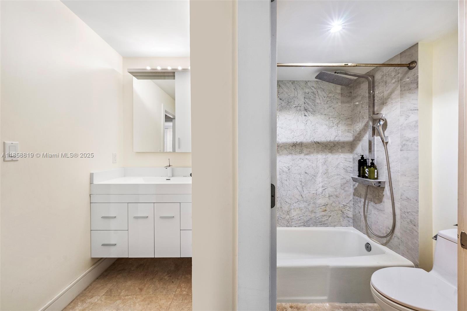 MAR-AZUL CONDO - Residential