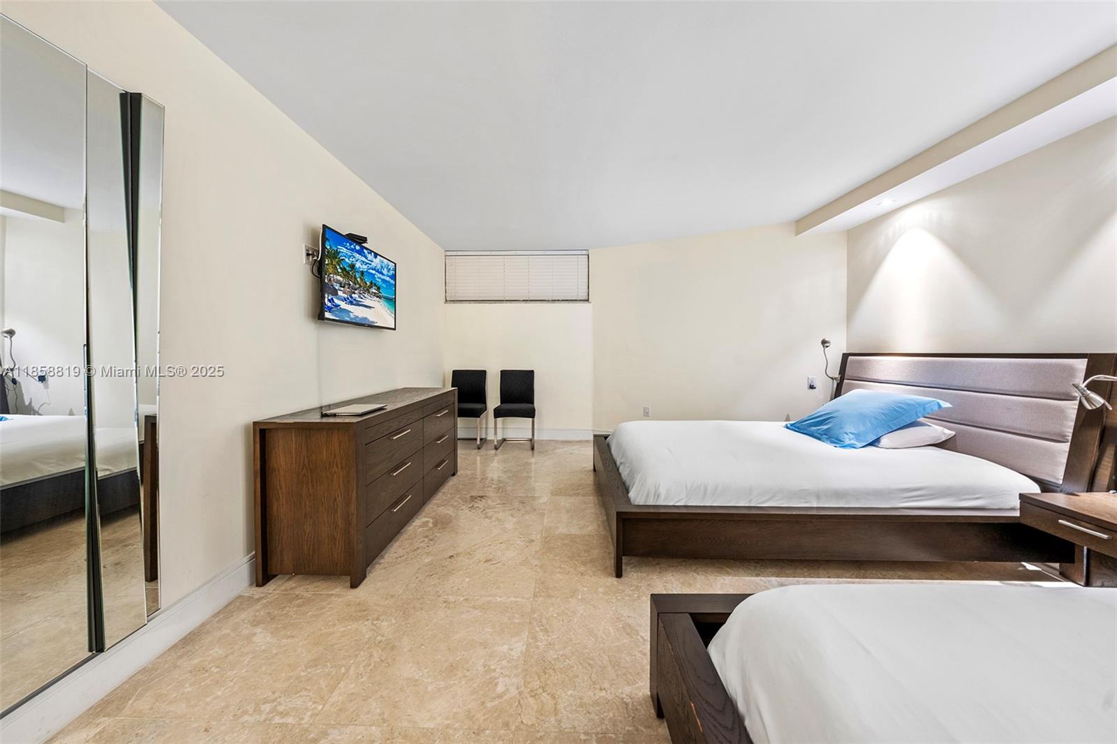 MAR-AZUL CONDO - Residential