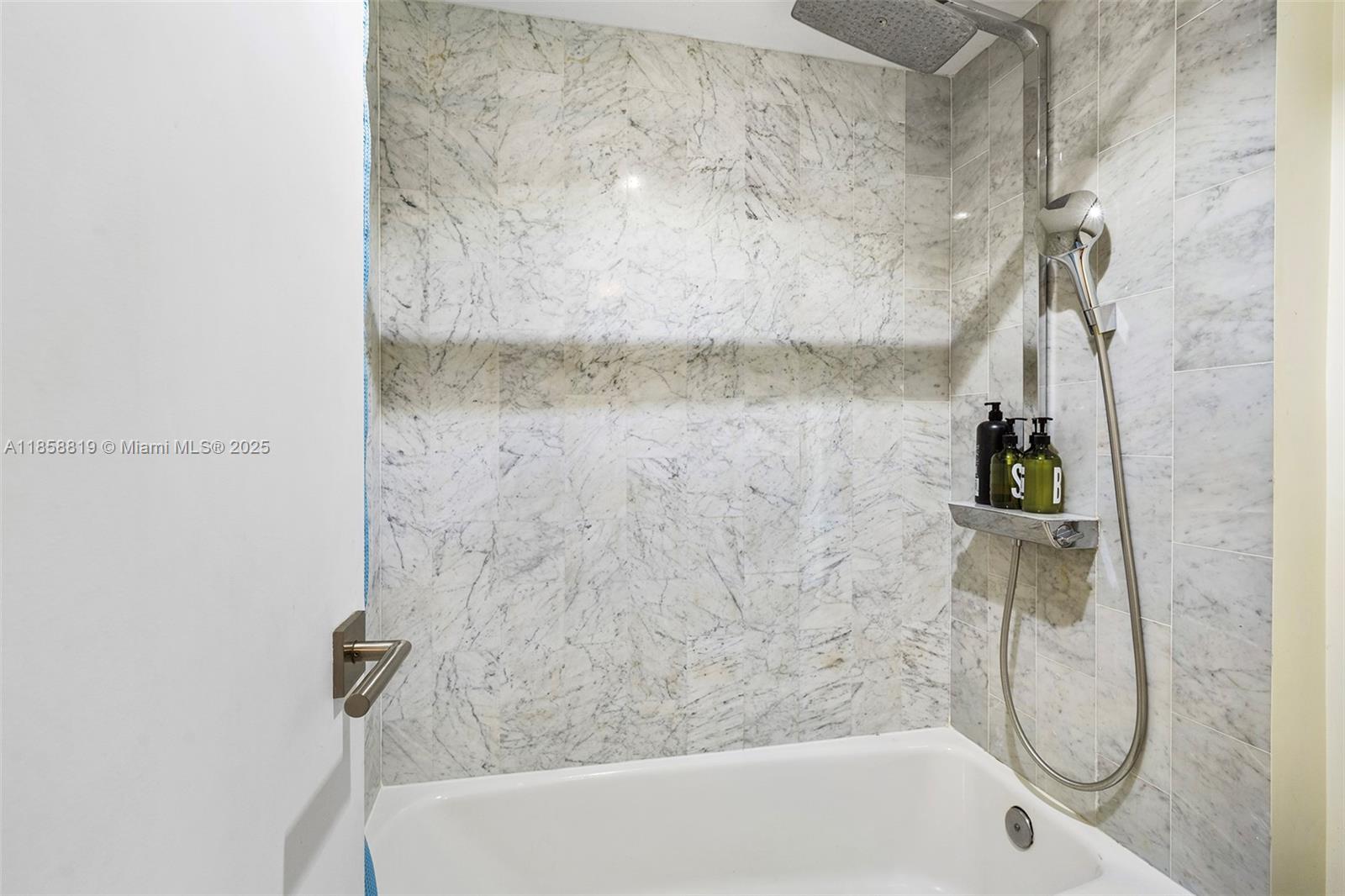 MAR-AZUL CONDO - Residential