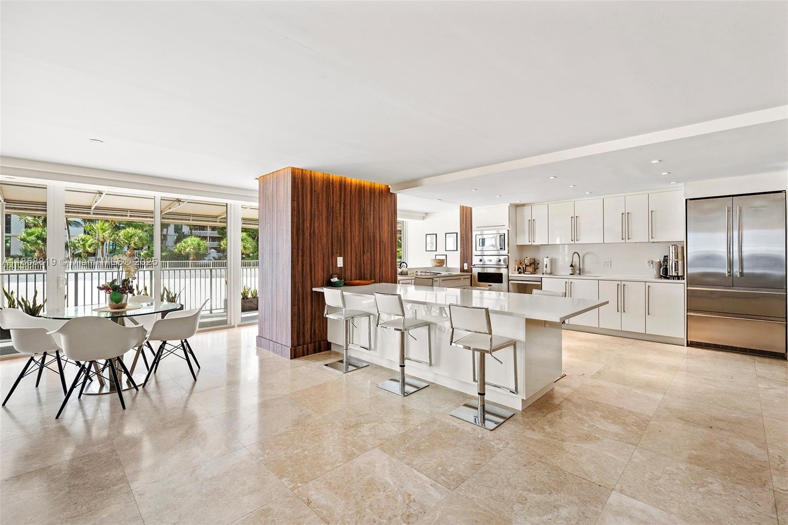 MAR-AZUL CONDO - Residential