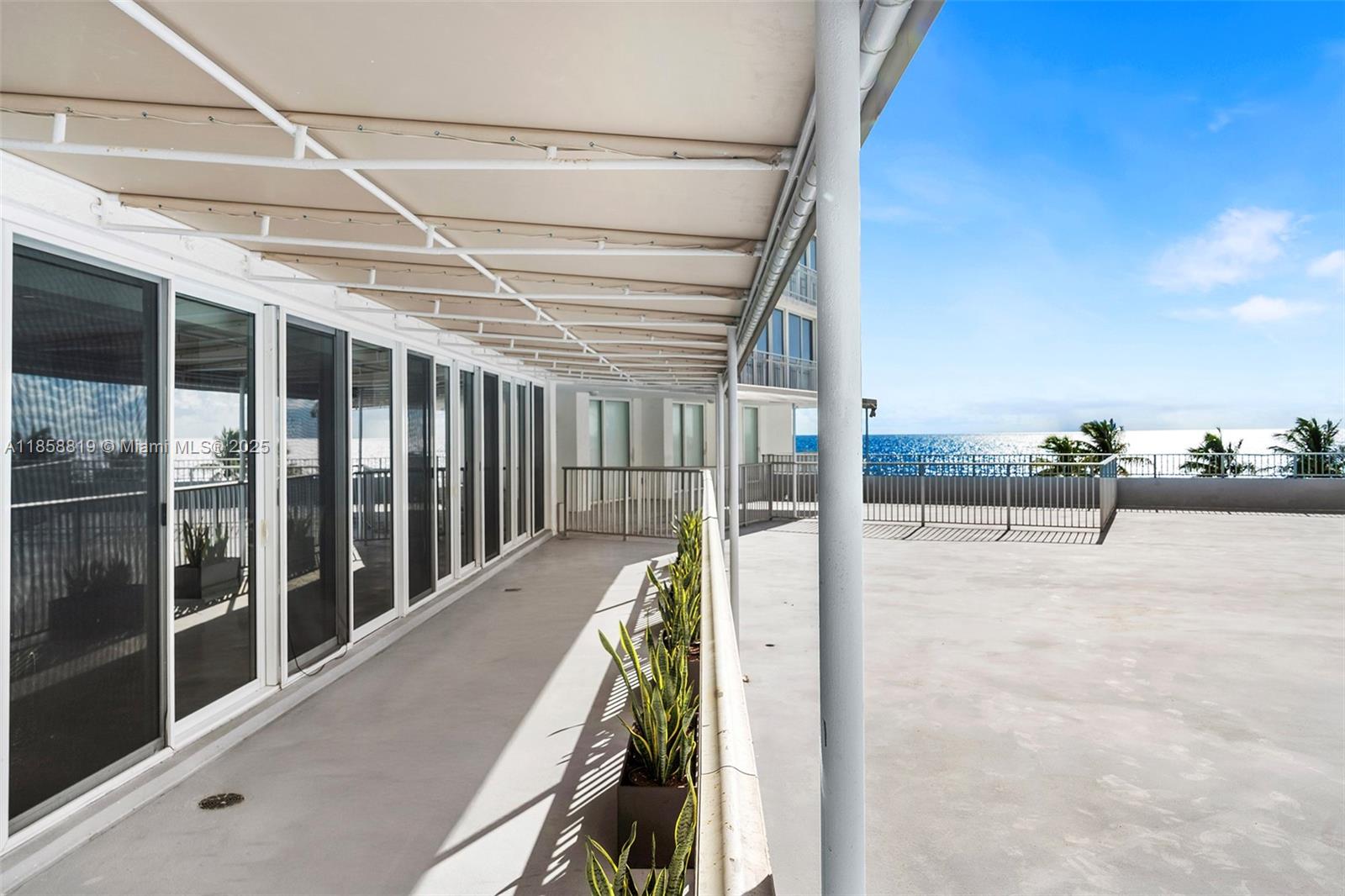 MAR-AZUL CONDO - Residential