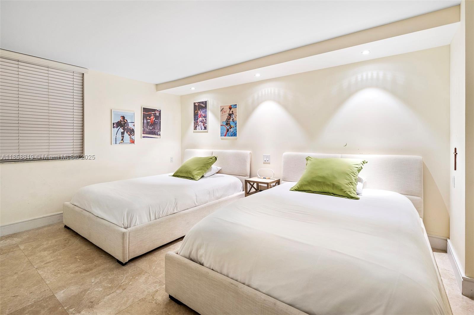 MAR-AZUL CONDO - Residential