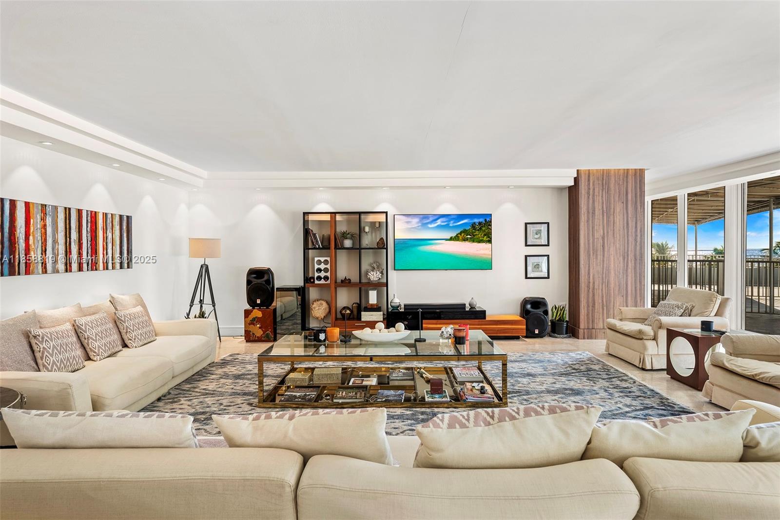 600 Grapetree Dr 3BS