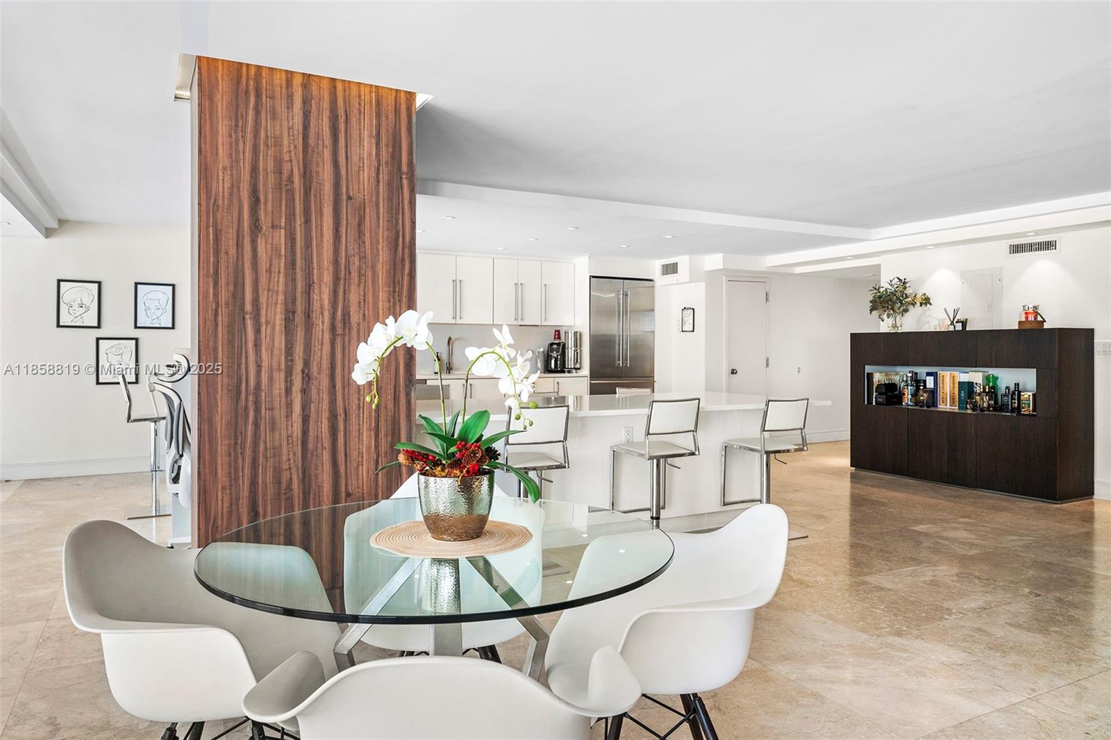MAR-AZUL CONDO - Residential