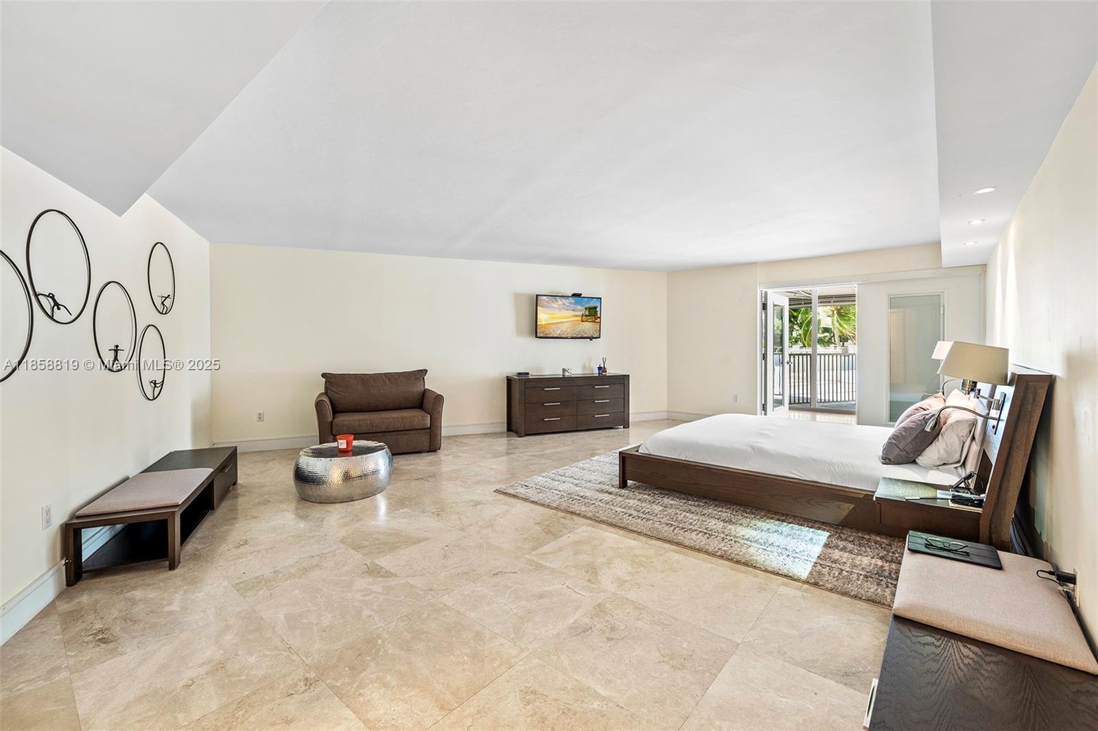 MAR-AZUL CONDO - Residential