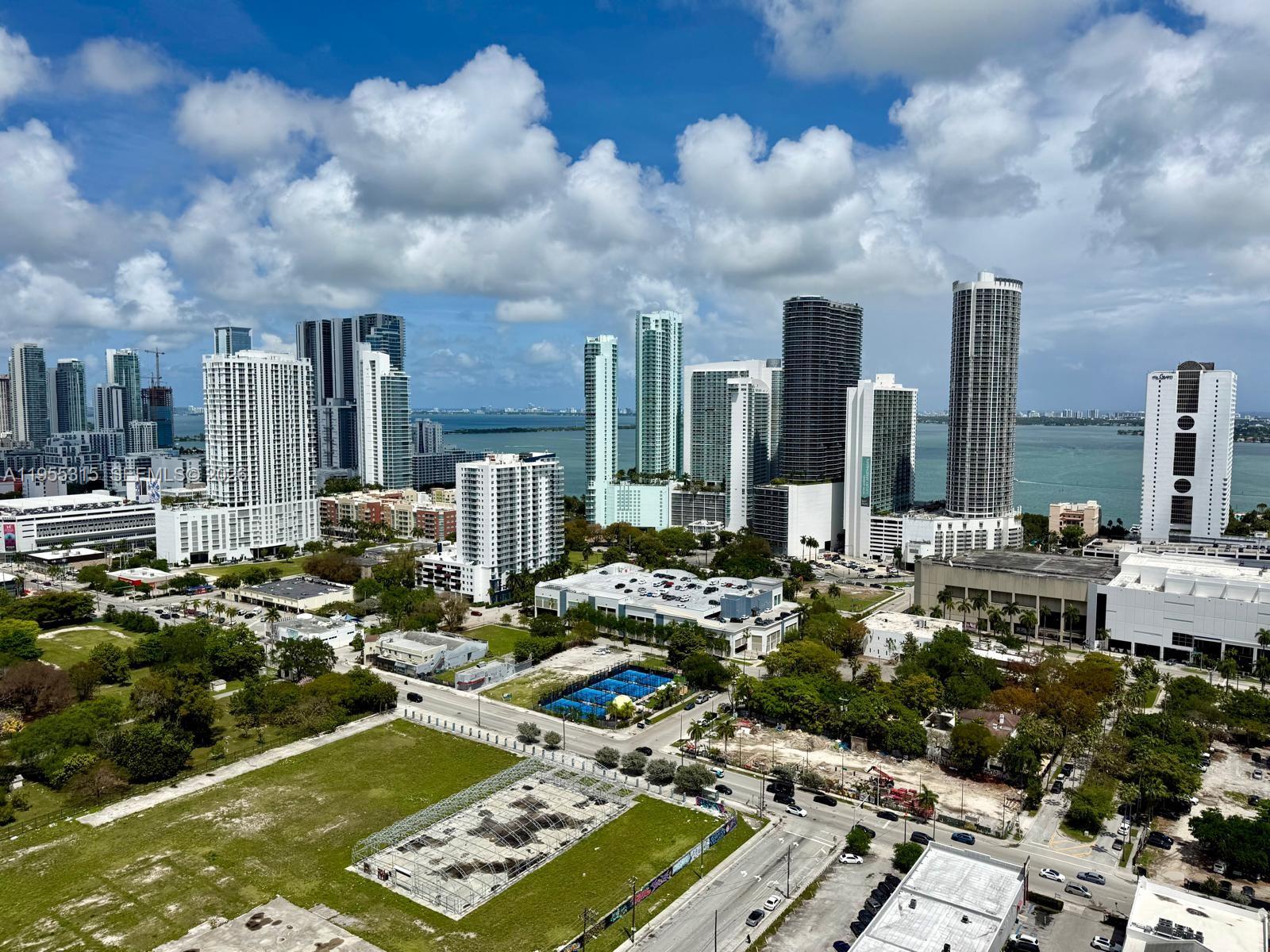 1600 NE 1st Ave 2902