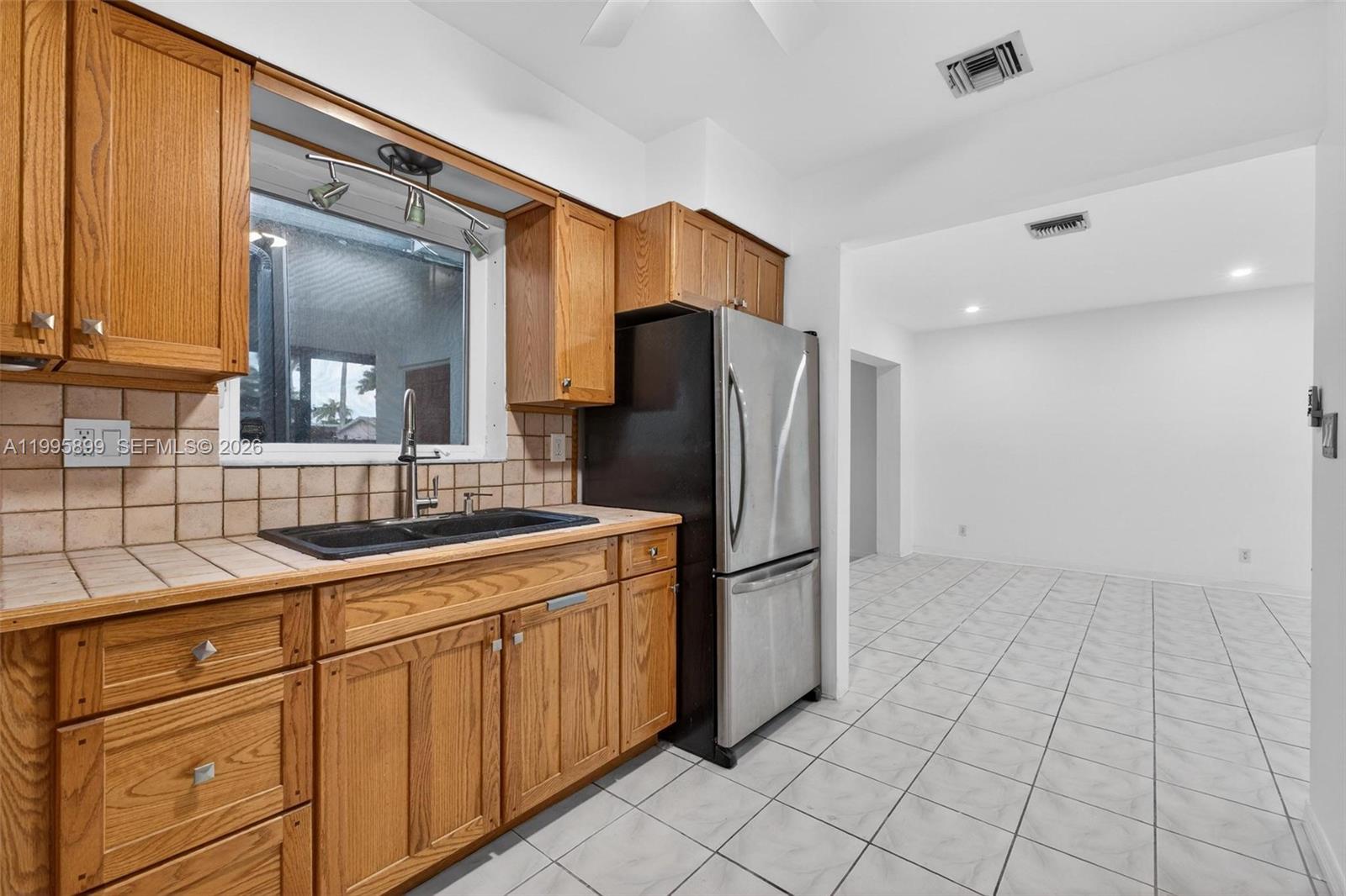 HOLLYWOOD HOMESITES HIGH - Residential