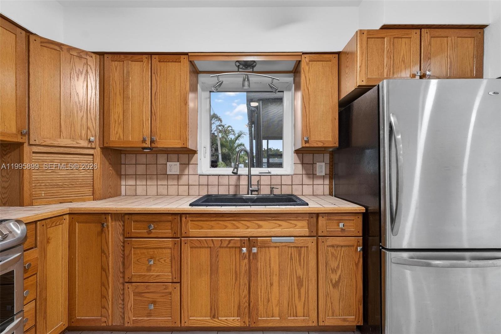 HOLLYWOOD HOMESITES HIGH - Residential