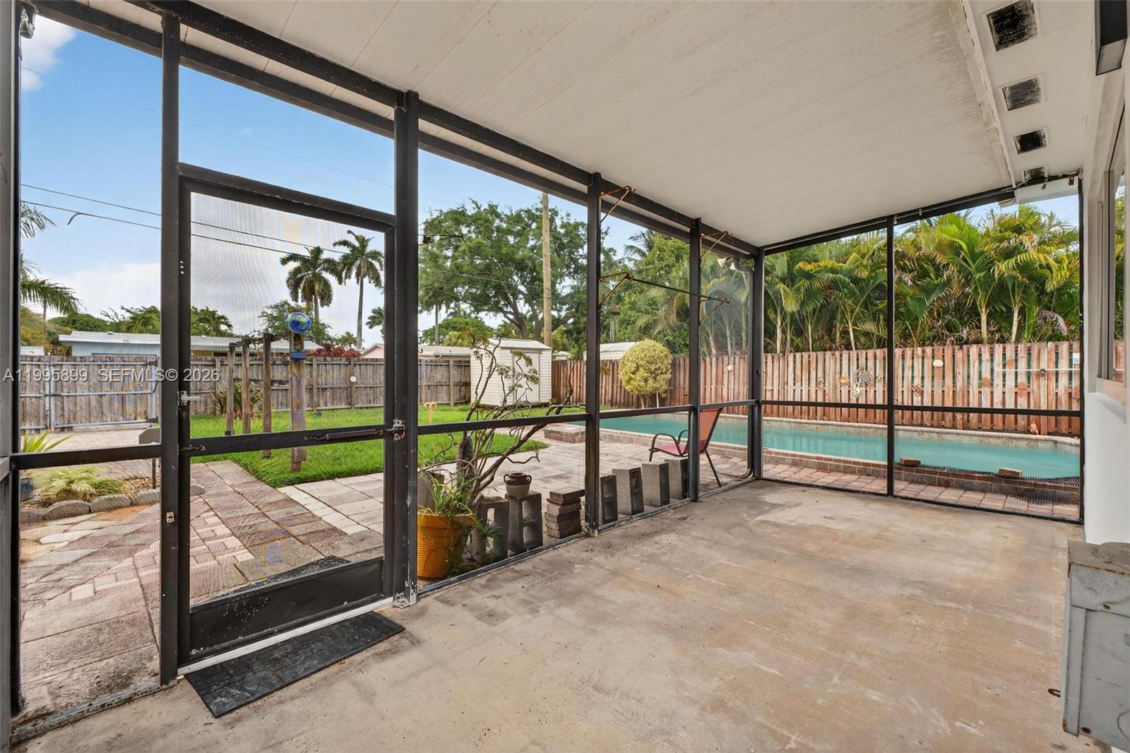 HOLLYWOOD HOMESITES HIGH - Residential