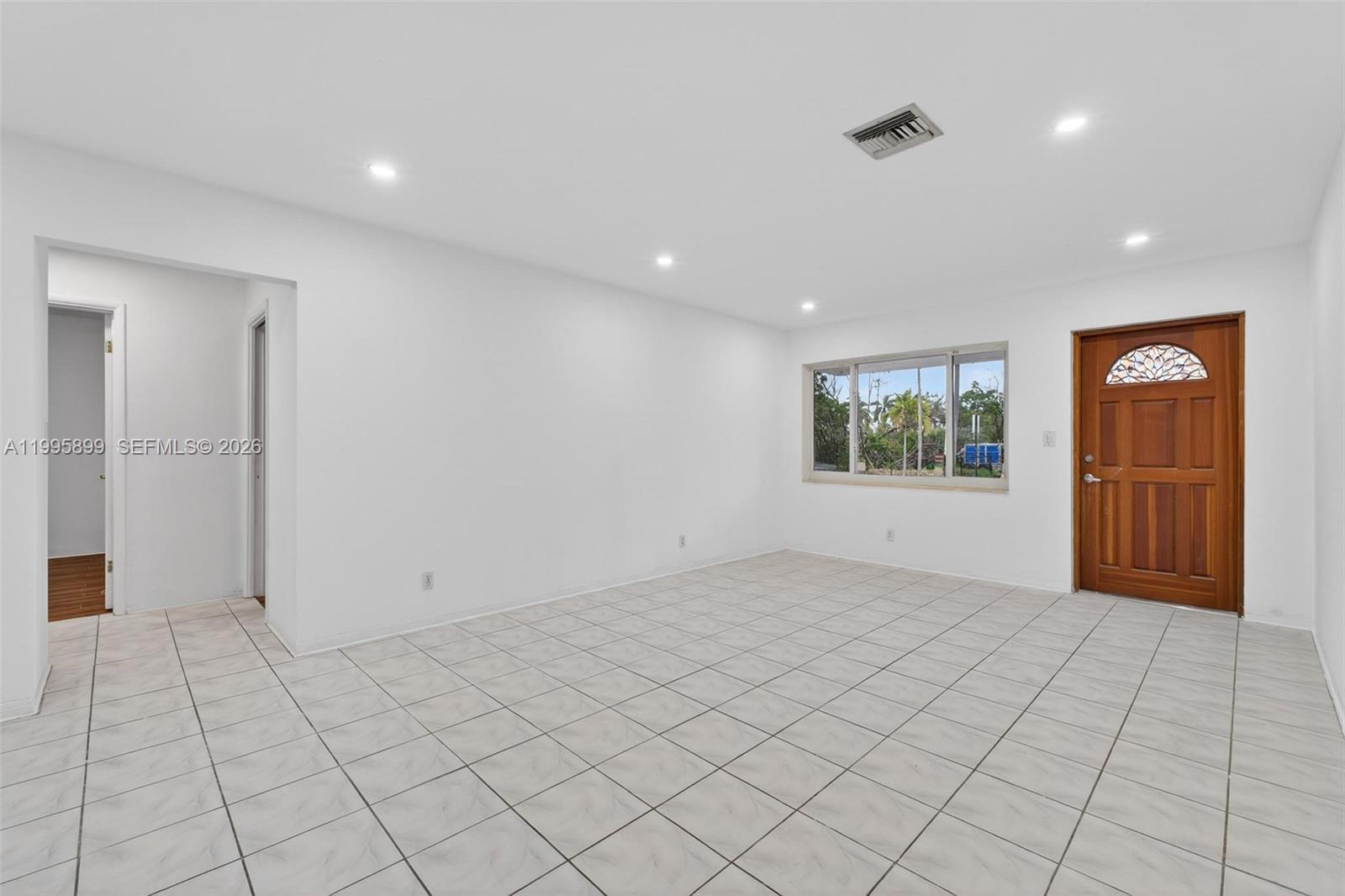 HOLLYWOOD HOMESITES HIGH - Residential