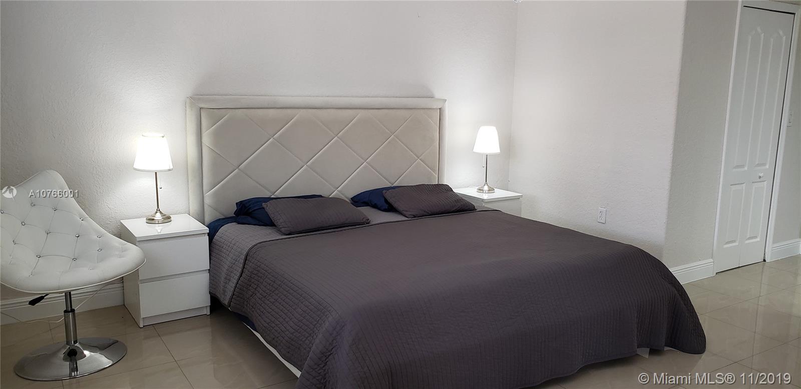 PALM SPRING ESTATES - Residential