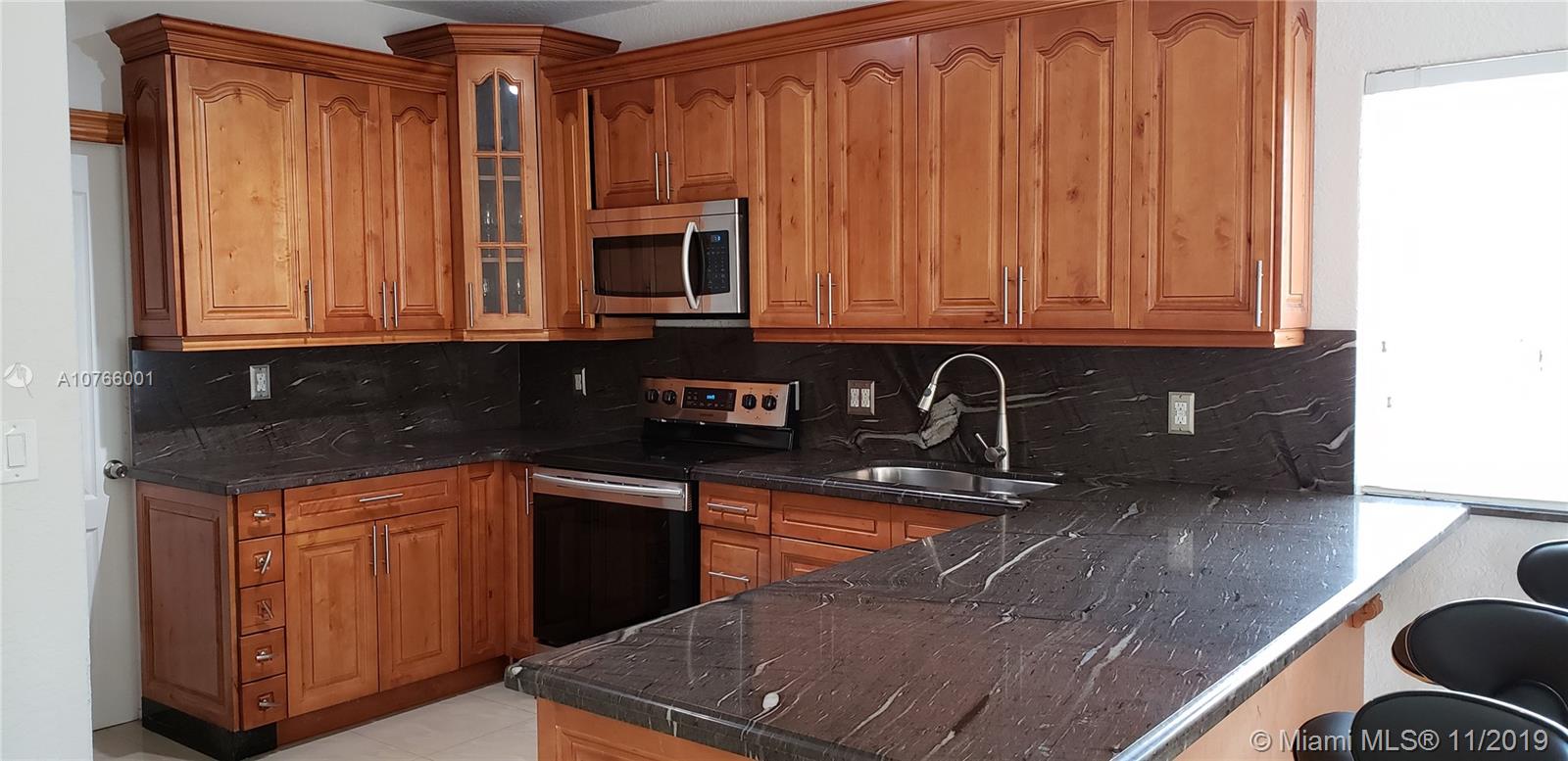 PALM SPRING ESTATES - Residential