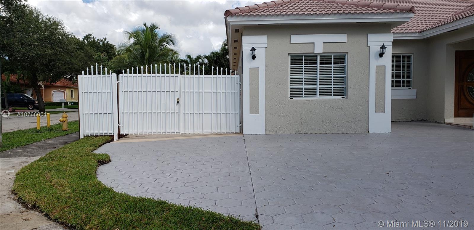 PALM SPRING ESTATES - Residential