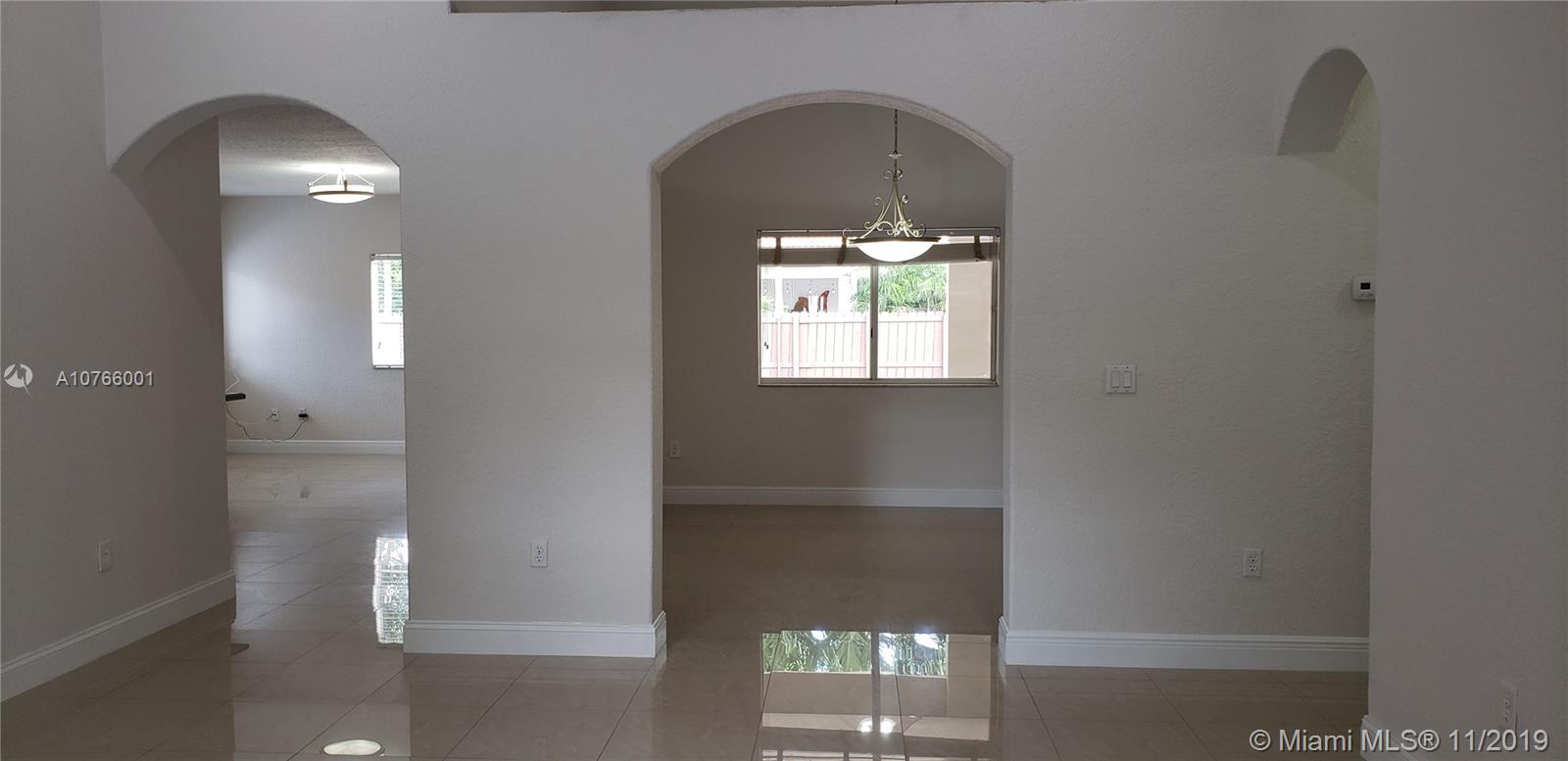 PALM SPRING ESTATES - Residential