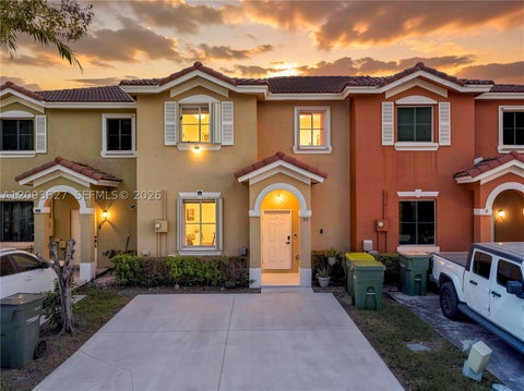 Photo of 85 SW 15th Ter, Homestead, FL 33030 (MLS # A12093627)