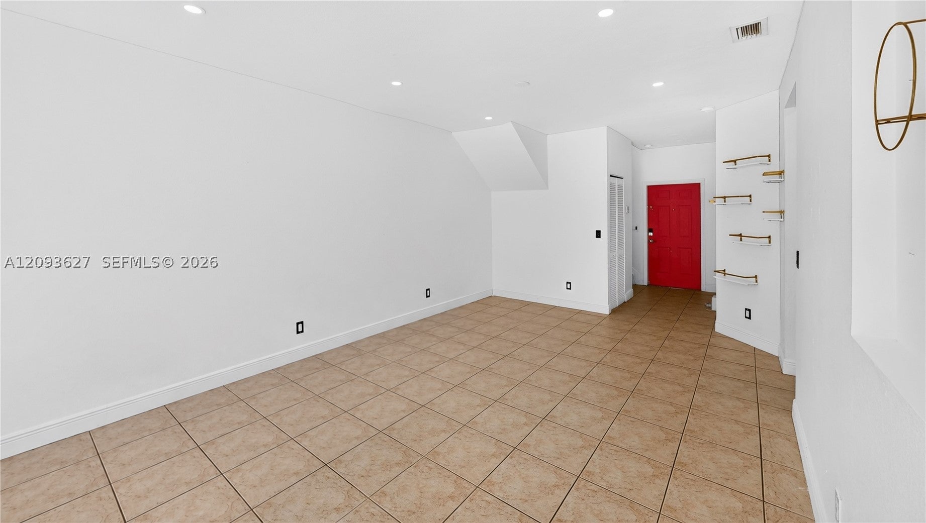 85 SW 15th Ter
