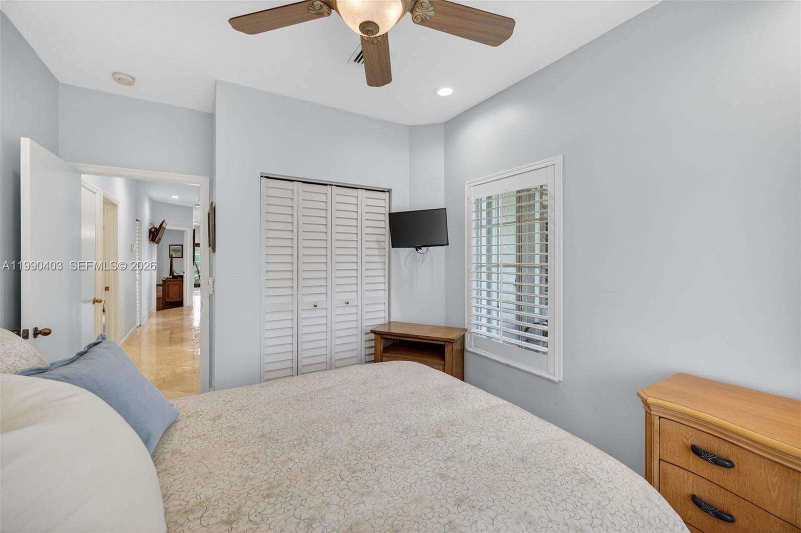 OLYMPIA & YORK RESIDENTIA - Residential