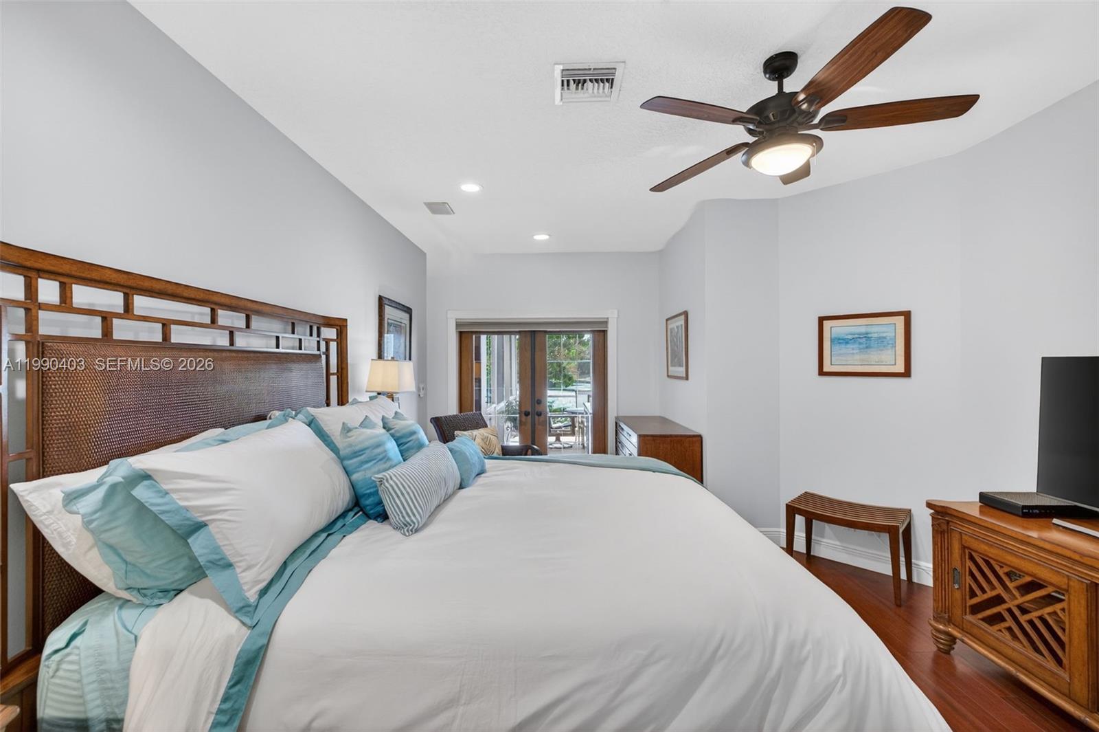 OLYMPIA & YORK RESIDENTIA - Residential