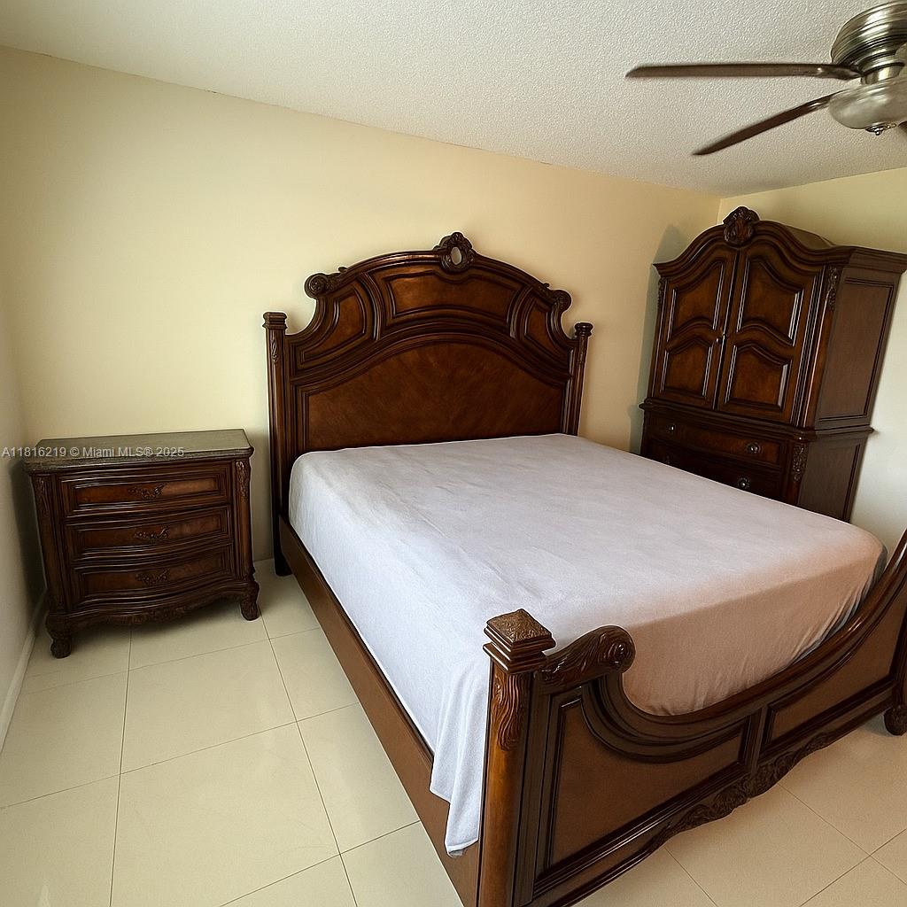 CAMBRIDGE HOUSE EAST - Residential