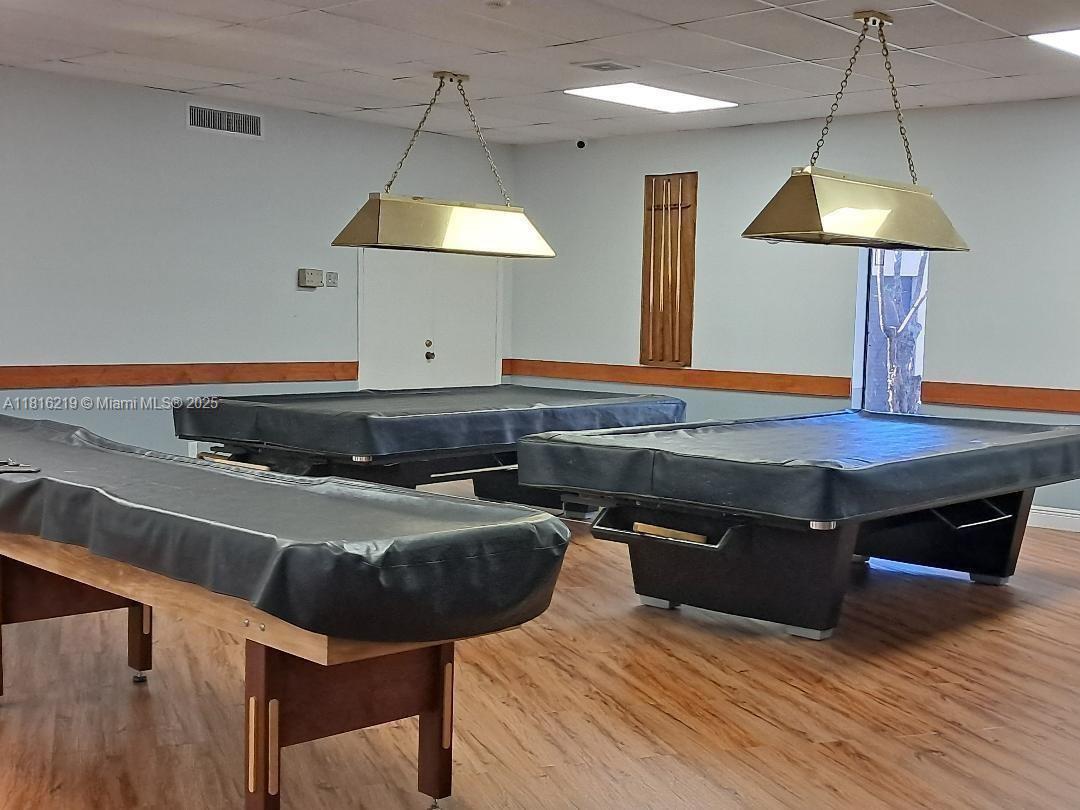 CAMBRIDGE HOUSE EAST - Residential