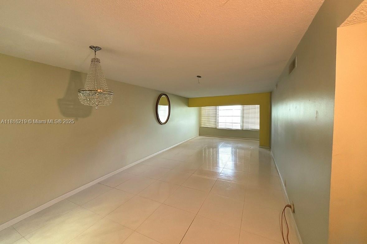 CAMBRIDGE HOUSE EAST - Residential