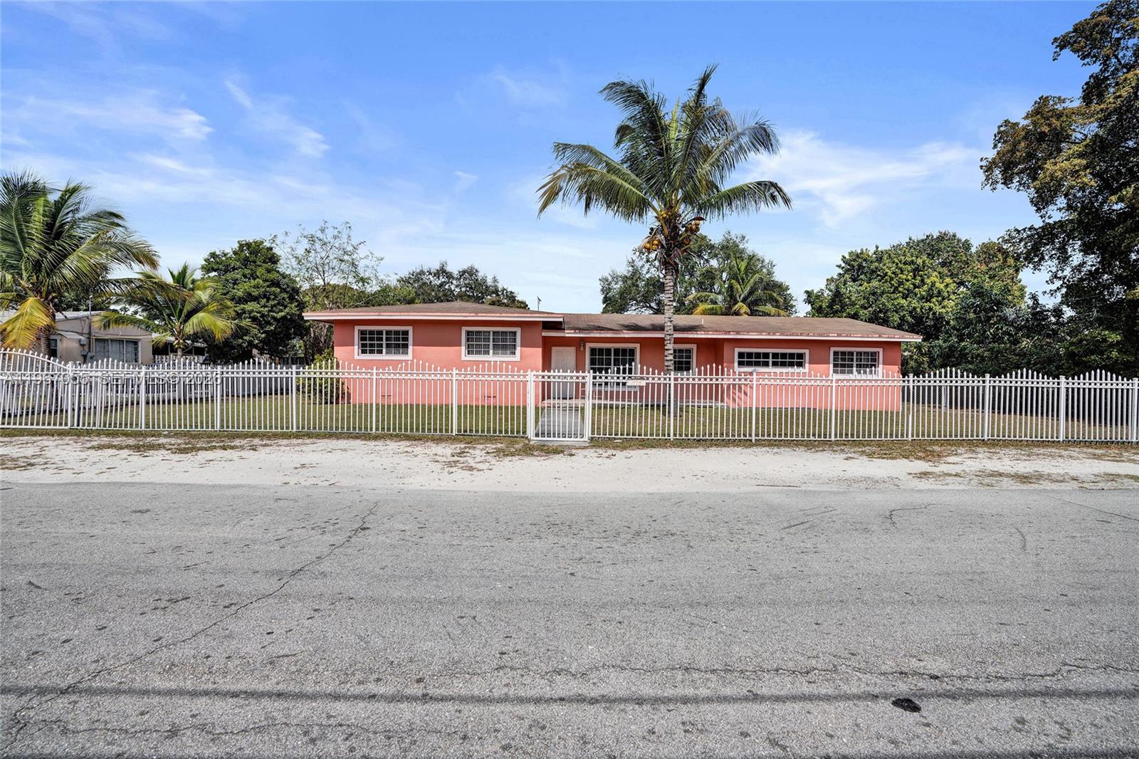 ARCH CREEK ESTATES - Residential