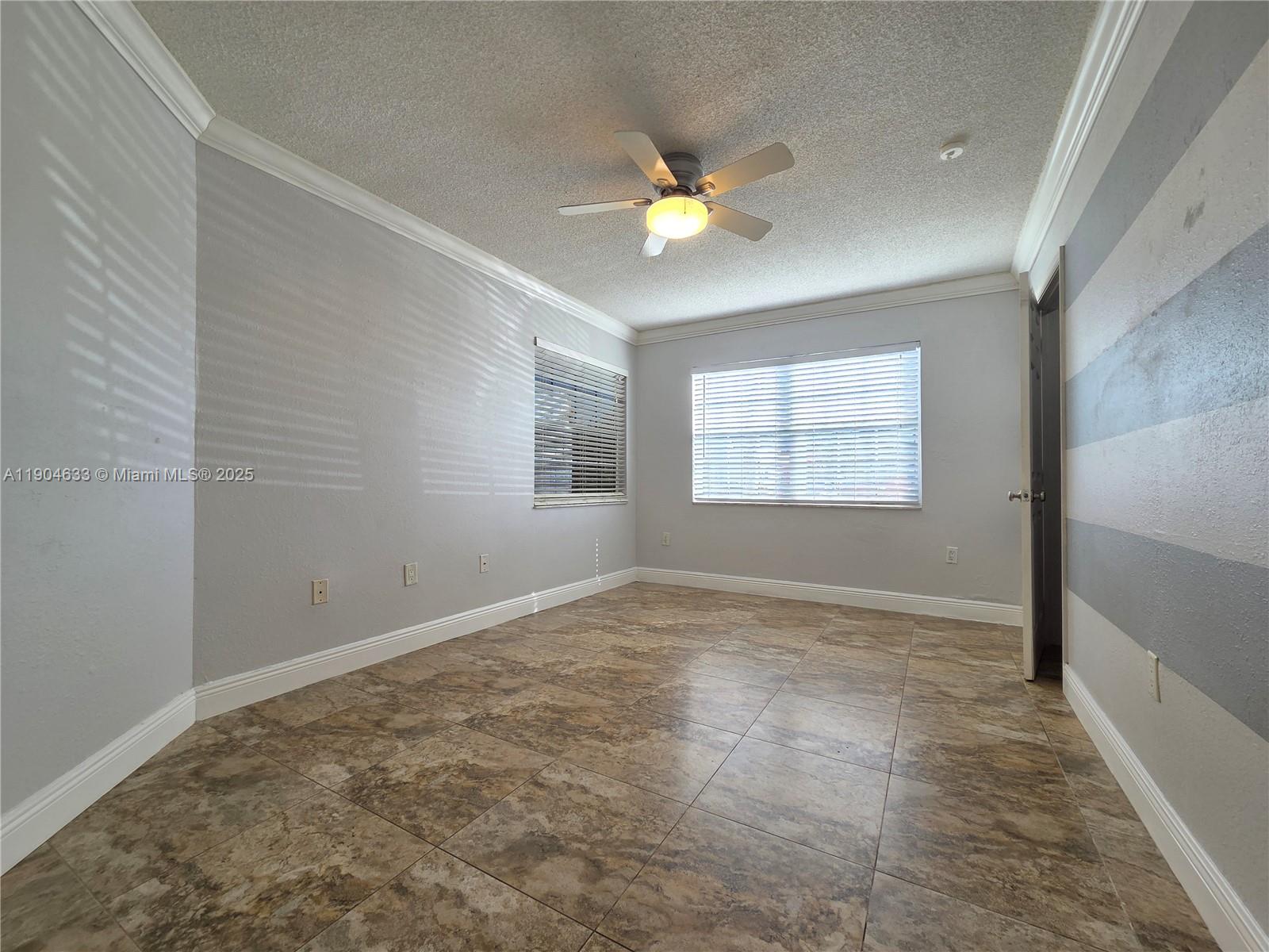 PALM COVE COND - Residential Lease