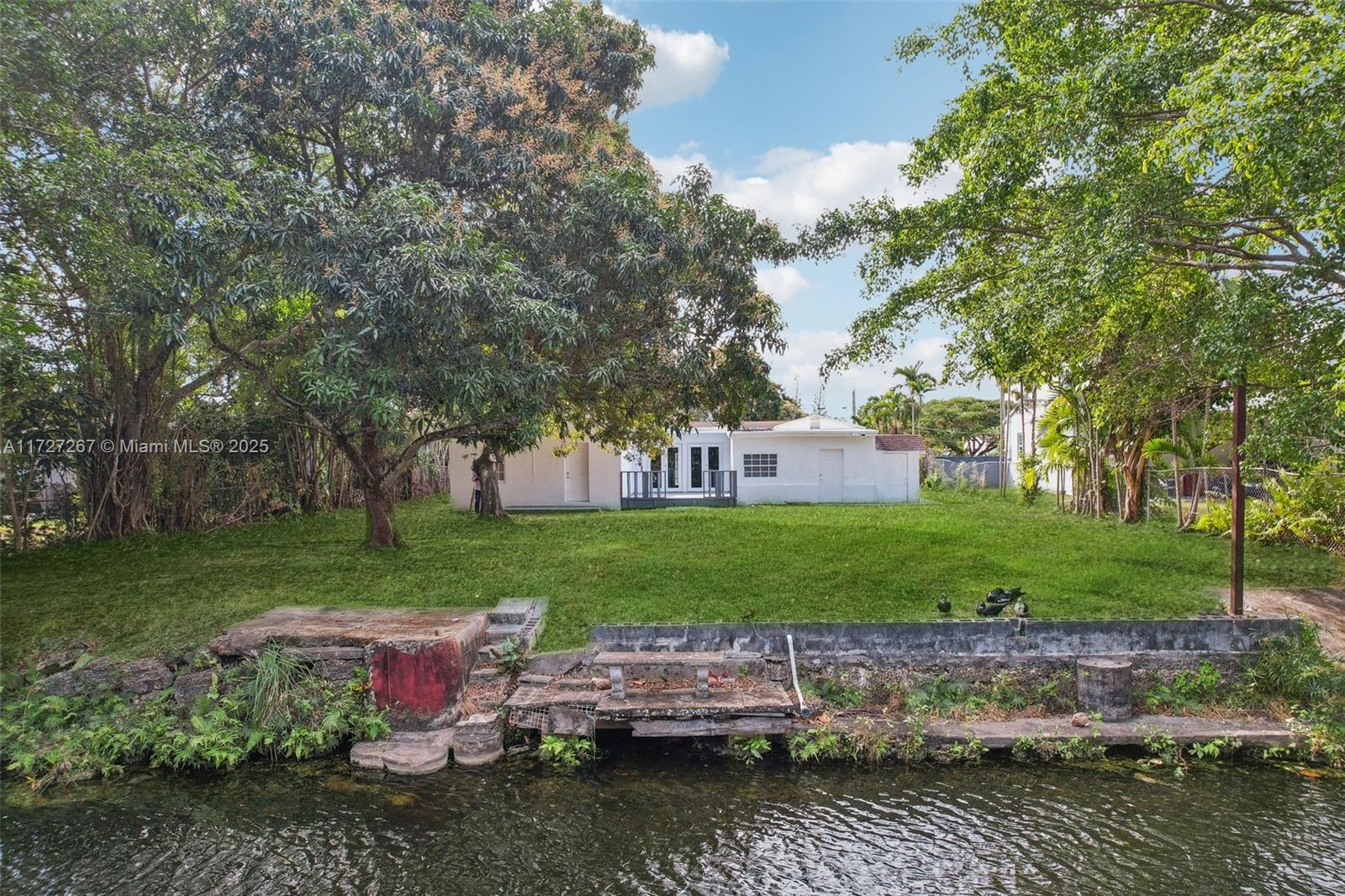 299 S Biscayne River Dr, Miami, Broward County, Florida - 3 Bedrooms  
2 Bathrooms - 