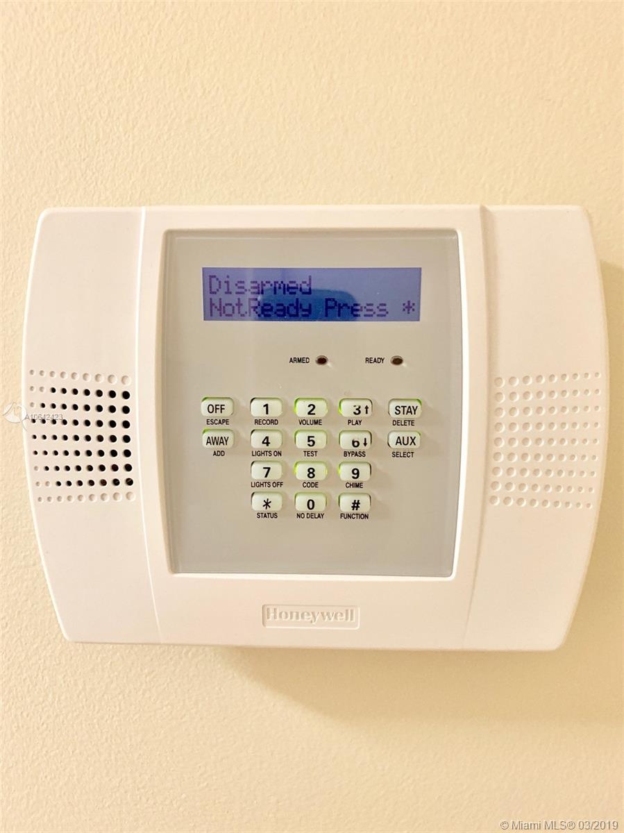 COLONNADES CONDO - Residential