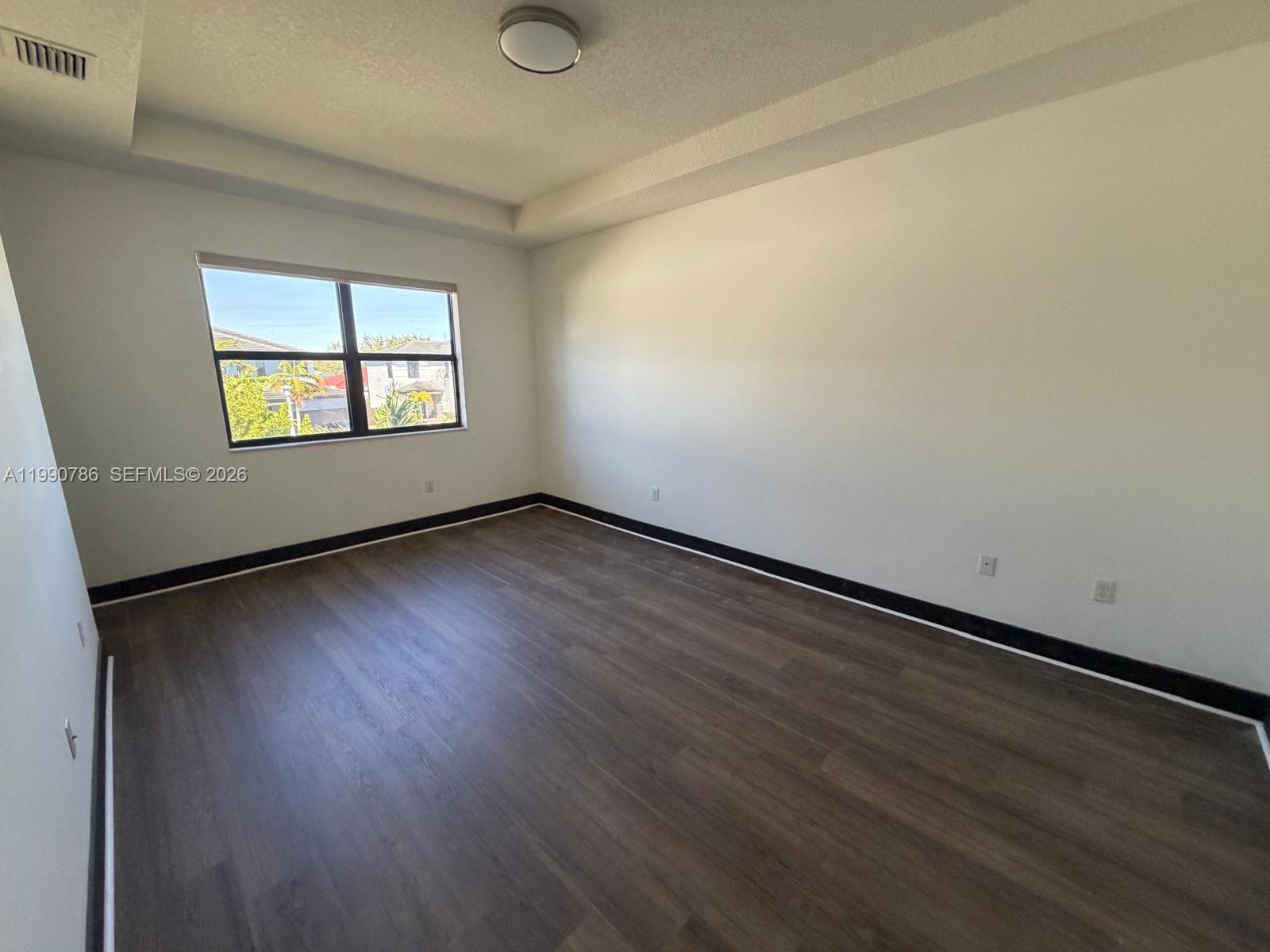 DUNNWOODY LAKE - Residential Lease